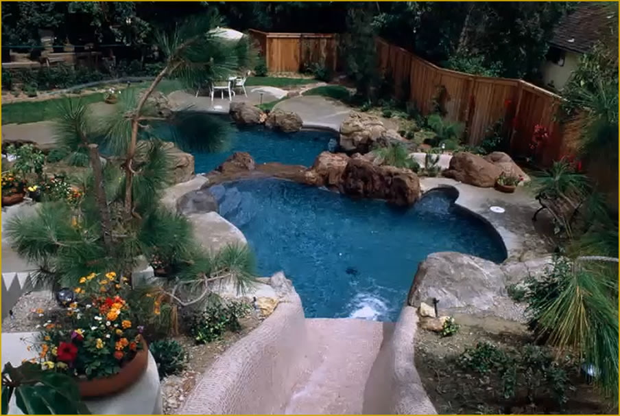 1980s Gallery of International Vanishing Edge Pool Designer Skip Phillips
